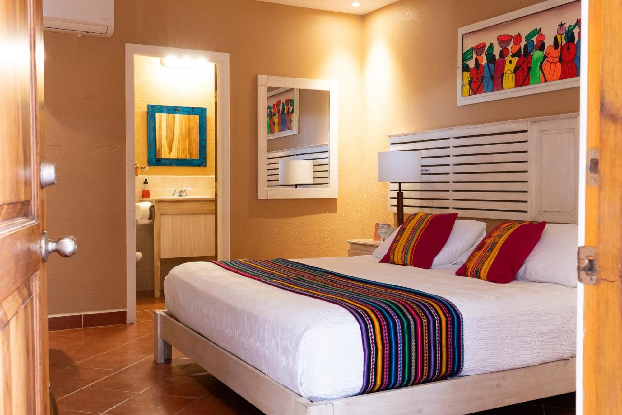 Mr. Tucan Hotel เวสต์เอนด์ ภายนอก รูปภาพ