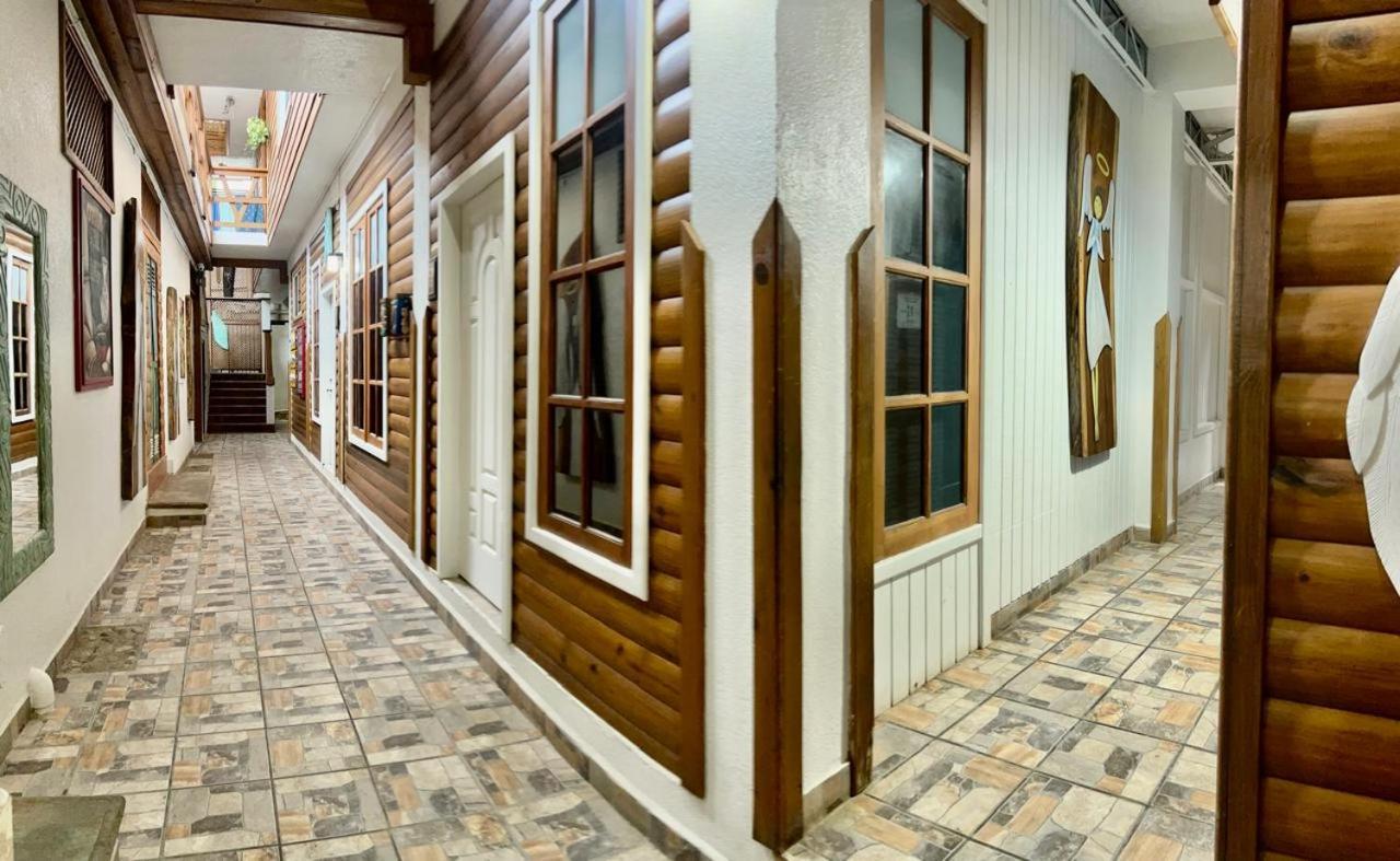 Mr. Tucan Hotel เวสต์เอนด์ ภายนอก รูปภาพ